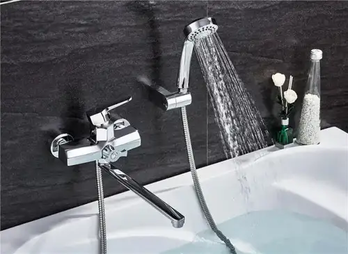 Смеситель ванны длинный излив хром Ledeme L2259 - almatherm.kz