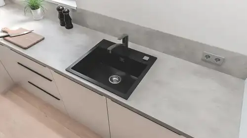 Смеситель кухни с выдвижной лейкой черный Grohe Start 303072431 - almatherm.kz