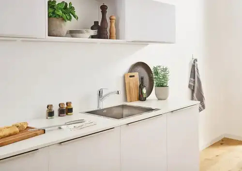 Смеситель кухни Grohe Eurosmart 30305000 - almatherm.kz
