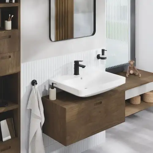 Дозатор жидкого мыла с держателем матовый черный Grohe Essentials 1022572430 - almatherm.kz