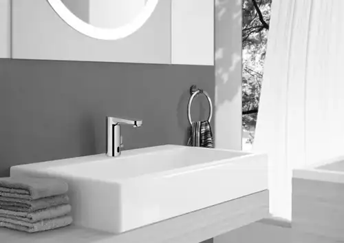 Смеситель раковины сенсорный размер М Grohe Eurosmart Cosmopolitan E 36325002 - almatherm.kz