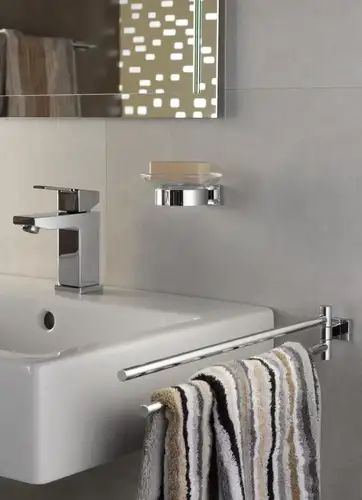 Полотенцедержатель двойной 600 мм Grohe Essentials Cube 40624001 - almatherm.kz